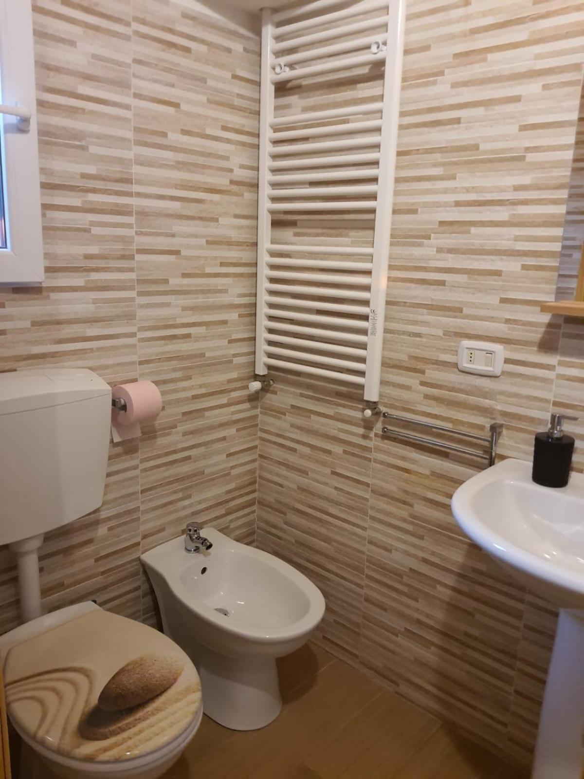 Casa Paradigna Парма Екстериор снимка